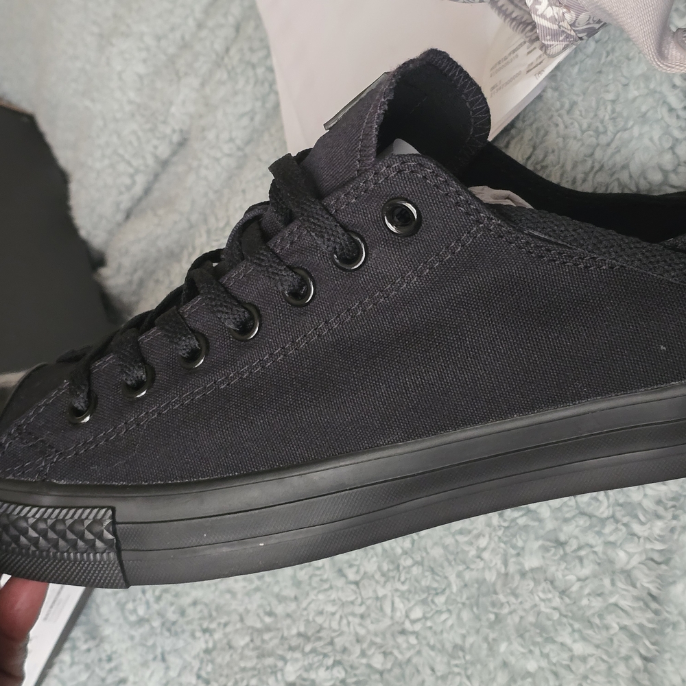 Black Canvas Men's SneakersI